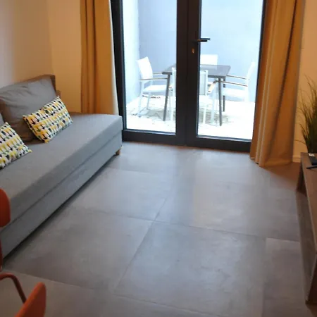 Newly Renovated Next To Marina * Pula
